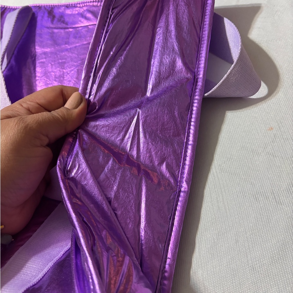 Marc Jacobs Shiny Purple Tote Bag - Picture 8 of 15